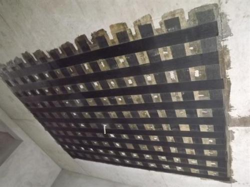 德宏楼板加固